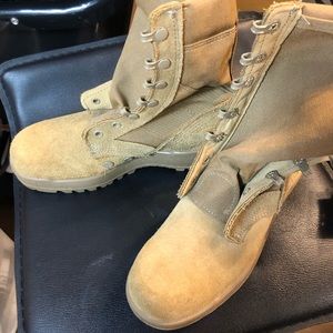 New McRae’s Footwear Leather Combat Boots  Hot Weather Boots Size 4R